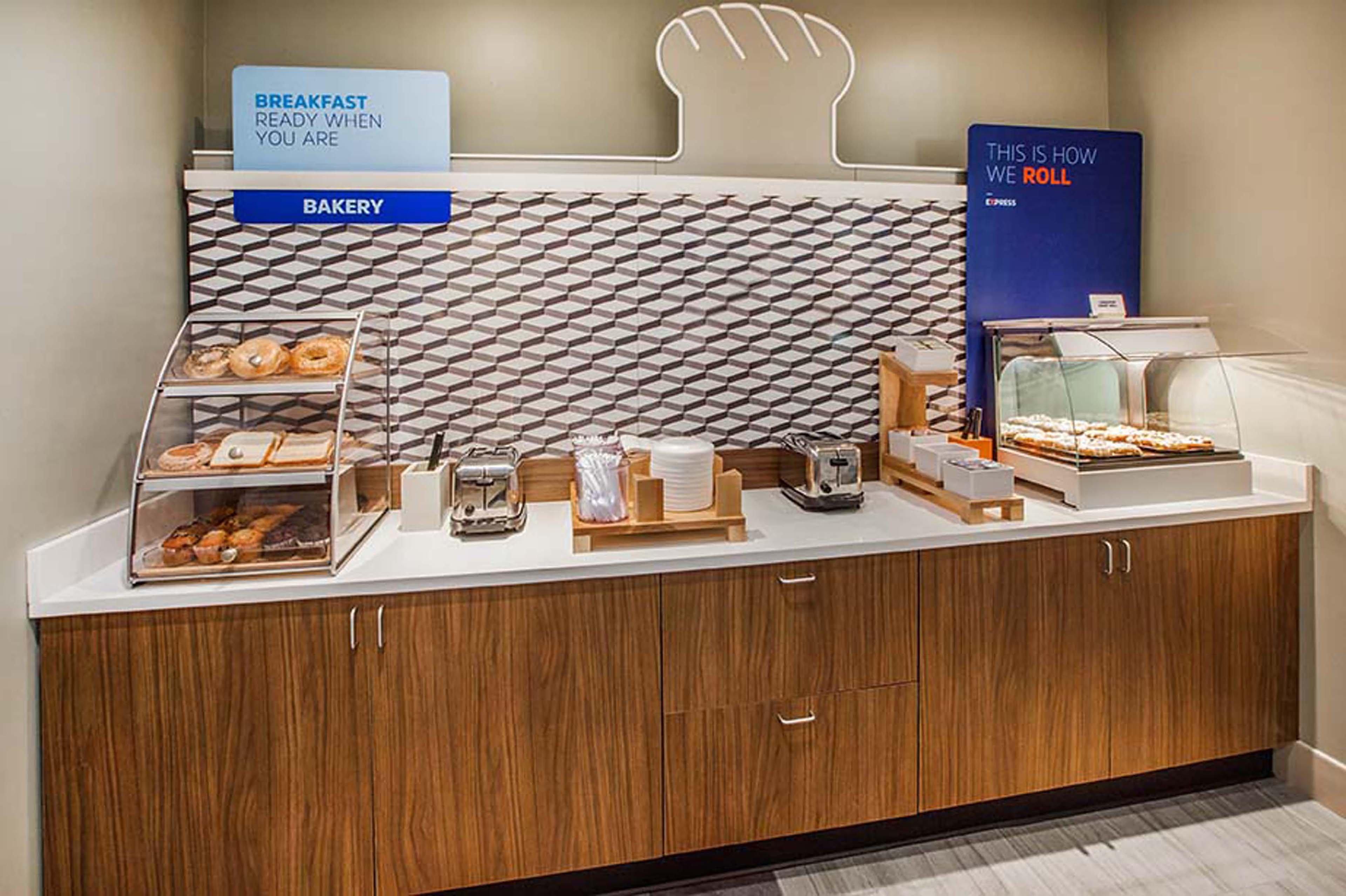 Holiday Inn Express Greenville By Ihg Εξωτερικό φωτογραφία