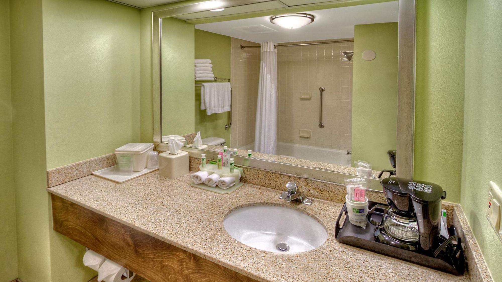 Holiday Inn Express Greenville By Ihg Εξωτερικό φωτογραφία